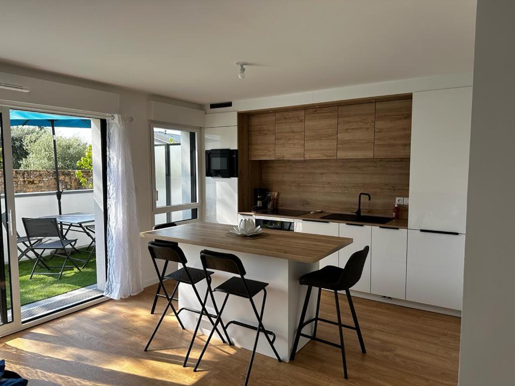 Apartment Golfe Du Morbihan 2 Pieces Plain-pied Terrasse Arradon